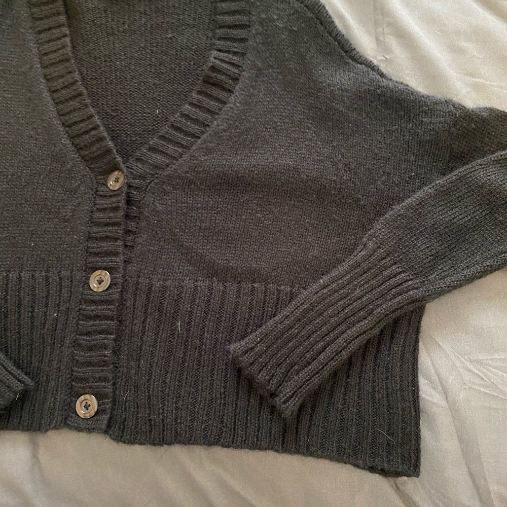 Long sleeve cardigan.